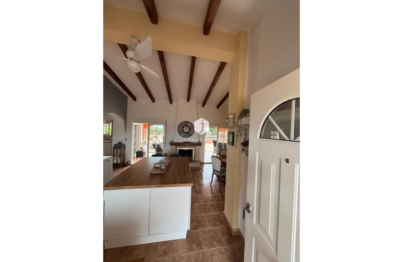 Tweedehands - Landelijk eigendom -
Dolores - Costa Blanca