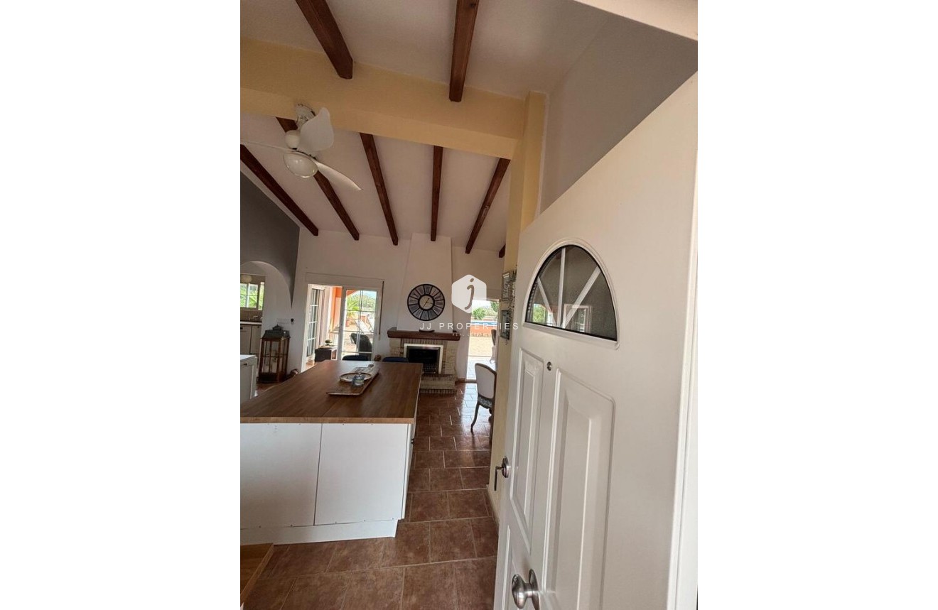 Tweedehands - Landelijk eigendom -
Dolores - Costa Blanca