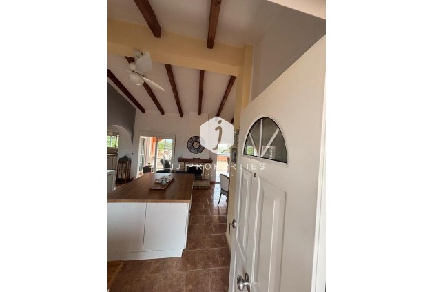 Tweedehands - Landelijk eigendom -
Dolores - Costa Blanca