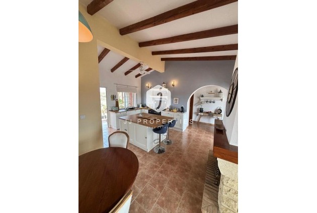 Tweedehands - Landelijk eigendom -
Dolores - Costa Blanca