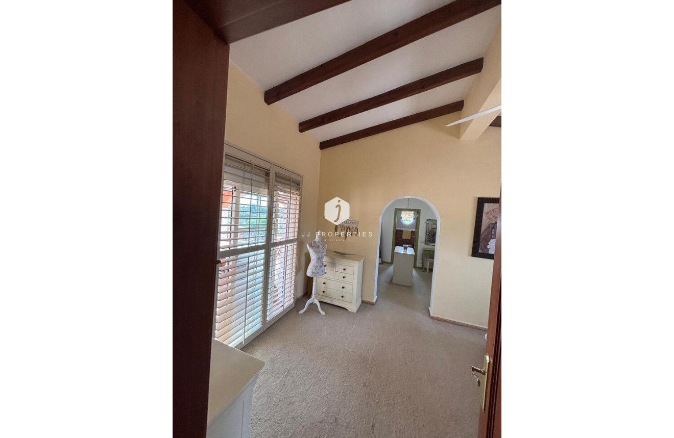 Tweedehands - Landelijk eigendom -
Dolores - Costa Blanca