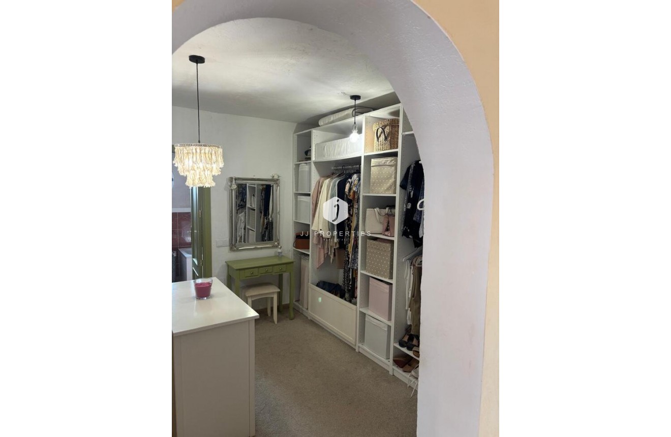 Tweedehands - Landelijk eigendom -
Dolores - Costa Blanca