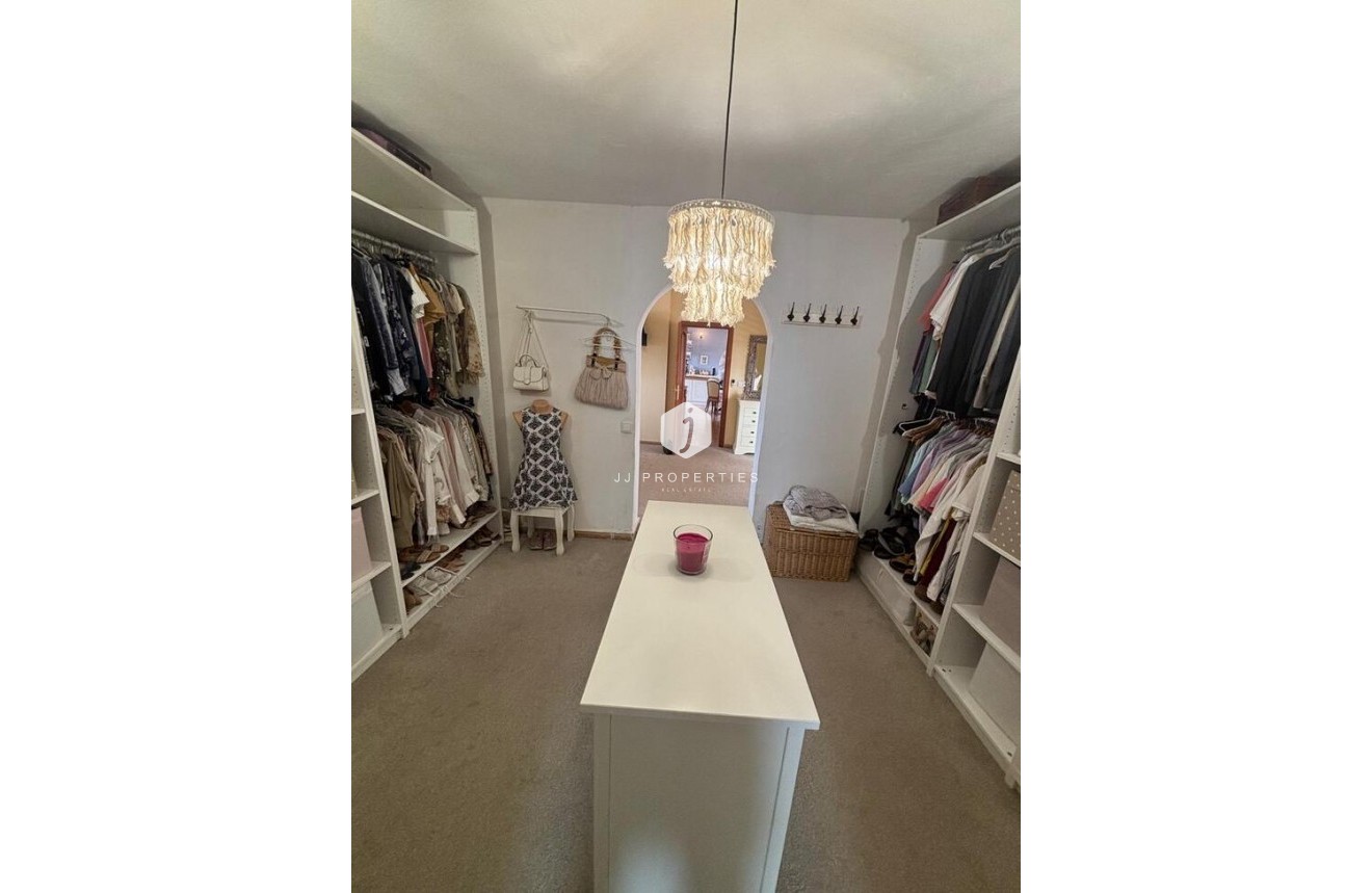 Tweedehands - Landelijk eigendom -
Dolores - Costa Blanca