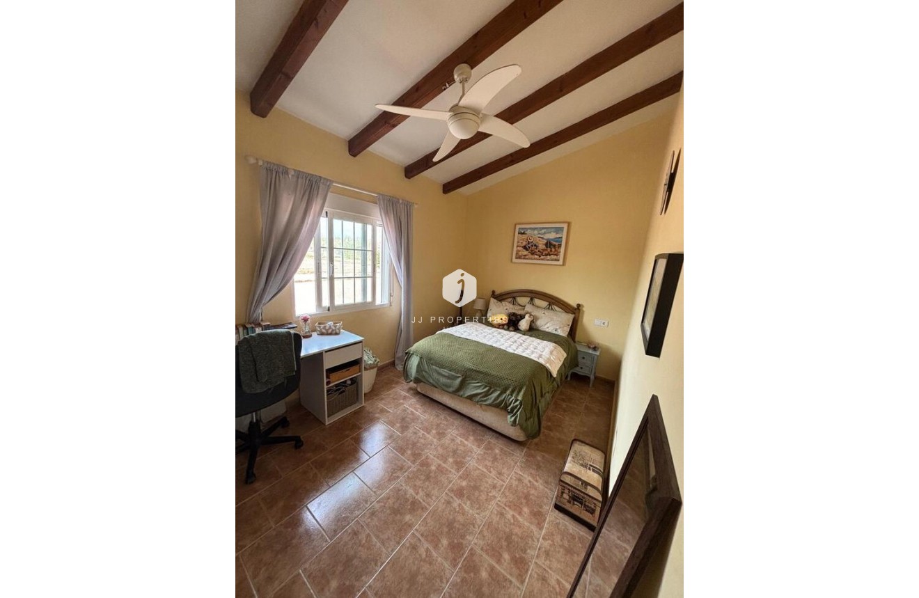 Tweedehands - Landelijk eigendom -
Dolores - Costa Blanca