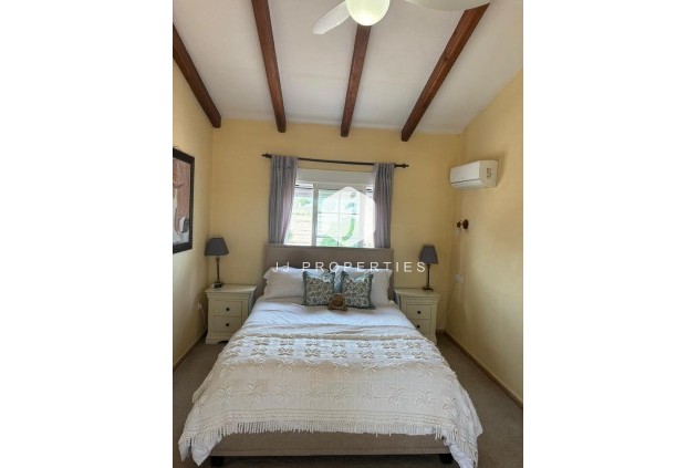 Tweedehands - Landelijk eigendom -
Dolores - Costa Blanca