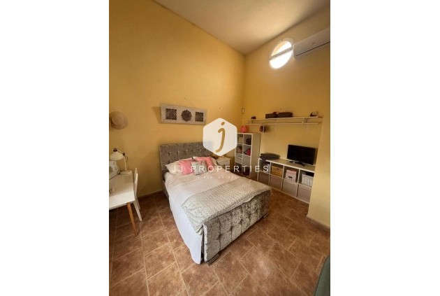 Tweedehands - Landelijk eigendom -
Dolores - Costa Blanca