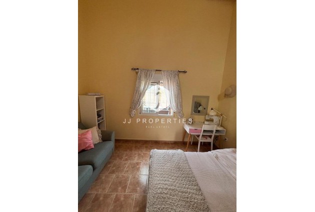 Tweedehands - Landelijk eigendom -
Dolores - Costa Blanca