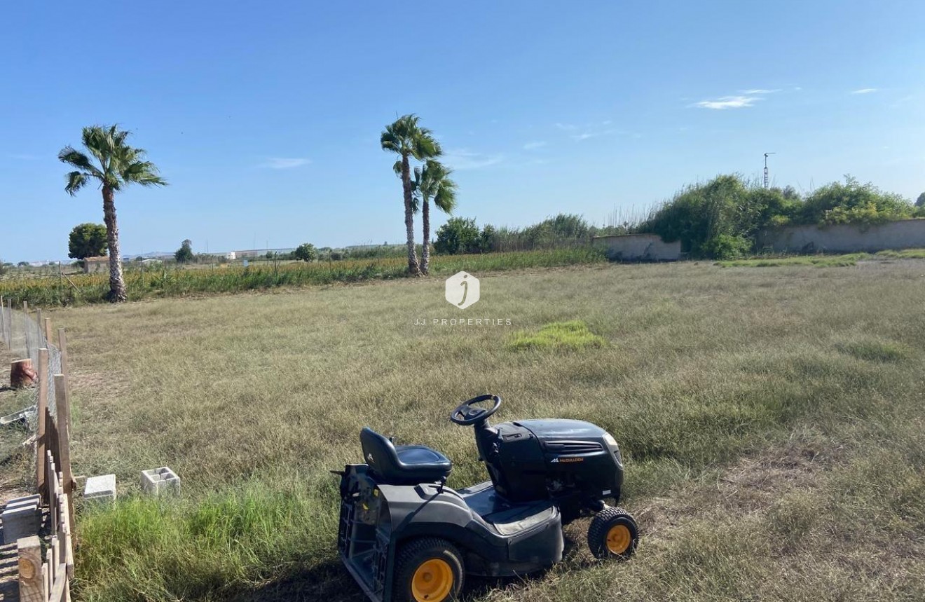 Tweedehands - Landelijk eigendom -
Dolores - Costa Blanca