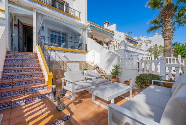 D'occasion - Villa -
Orihuela Costa - Costa Blanca