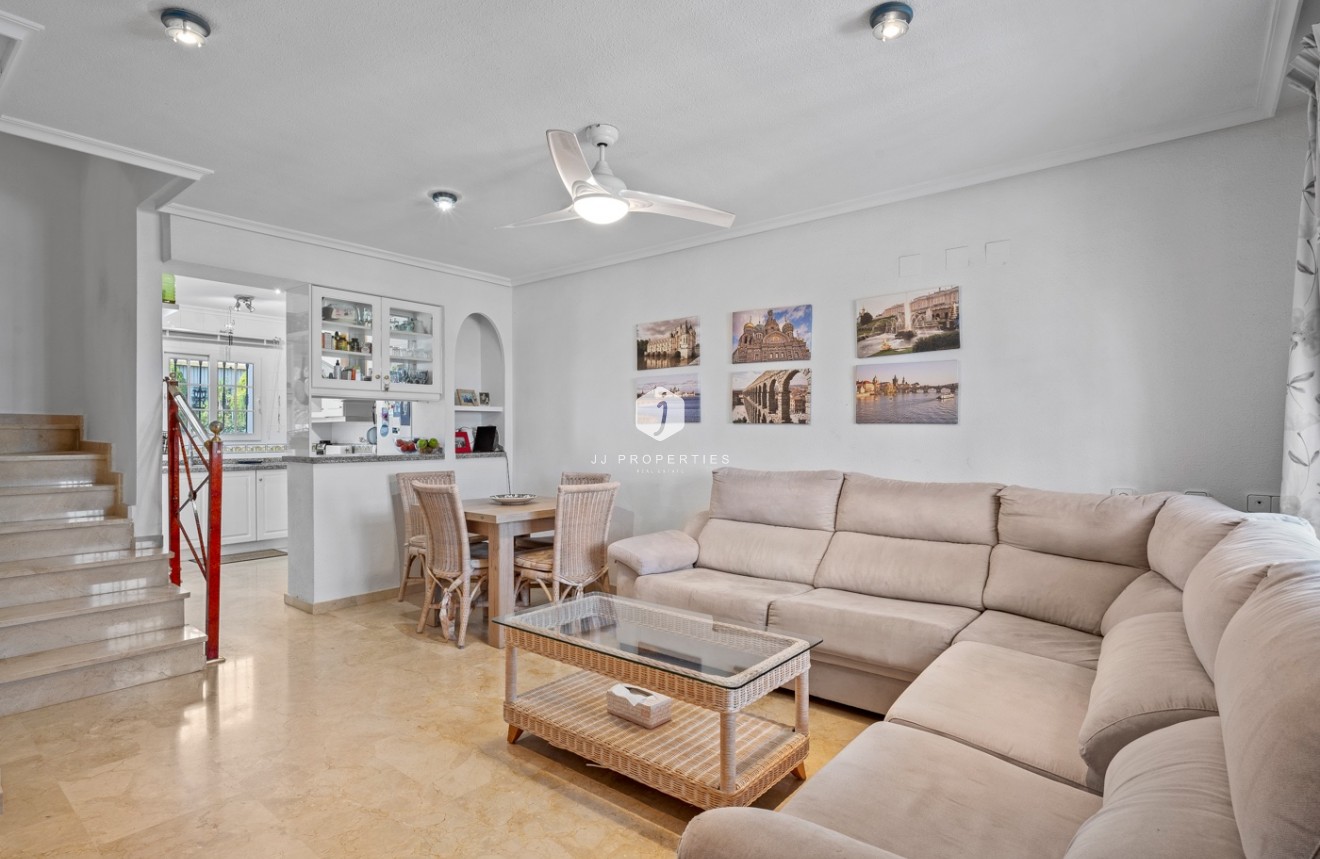 D'occasion - Villa -
Orihuela Costa - Costa Blanca