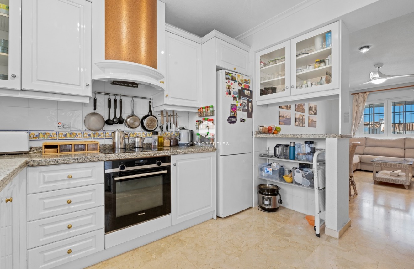 D'occasion - Villa -
Orihuela Costa - Costa Blanca