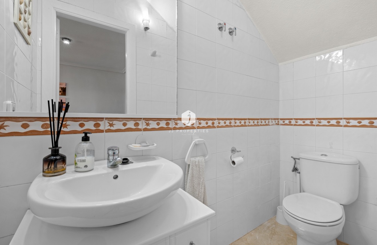 D'occasion - Villa -
Orihuela Costa - Costa Blanca