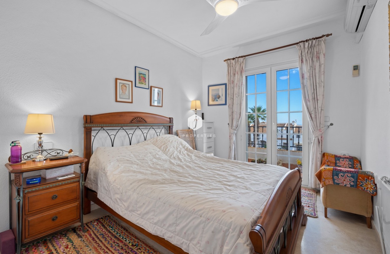 D'occasion - Villa -
Orihuela Costa - Costa Blanca