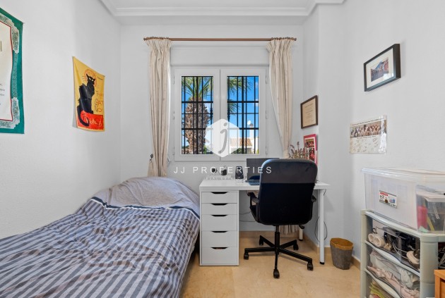 D'occasion - Villa -
Orihuela Costa - Costa Blanca