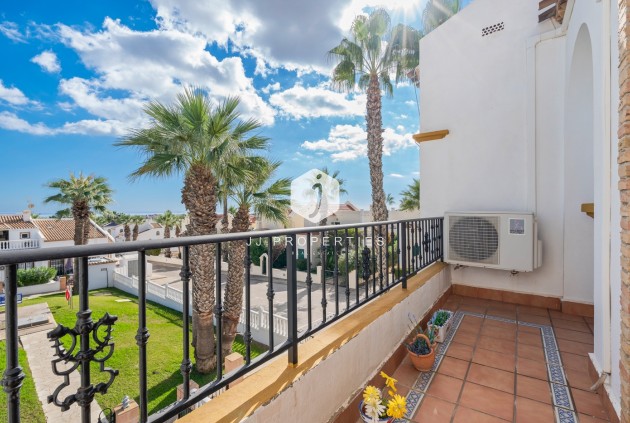 D'occasion - Villa -
Orihuela Costa - Costa Blanca