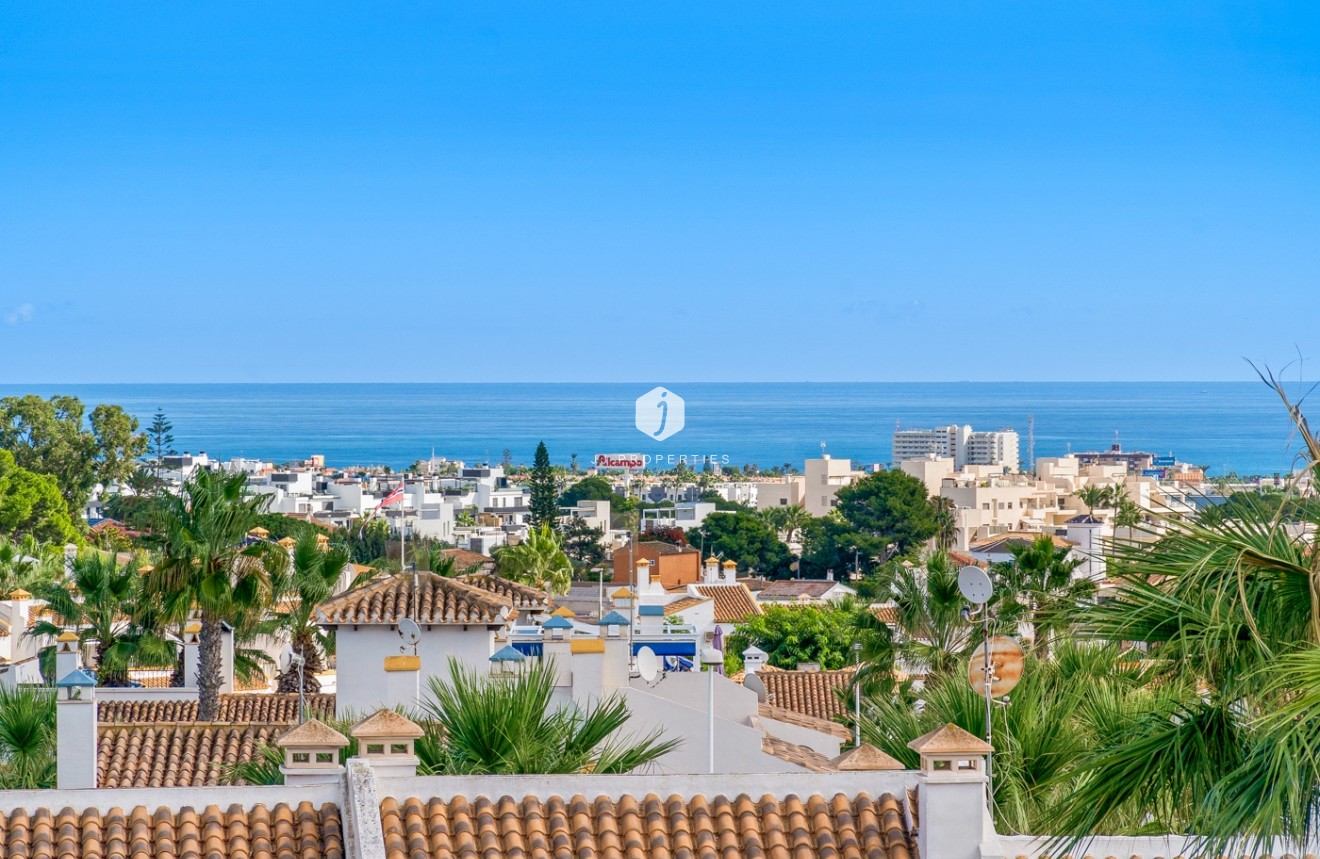 D'occasion - Villa -
Orihuela Costa - Costa Blanca