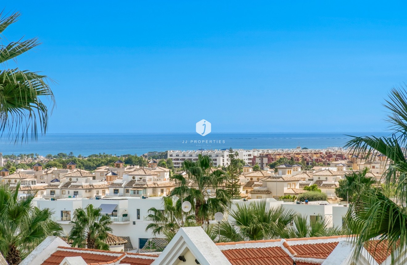 D'occasion - Villa -
Orihuela Costa - Costa Blanca