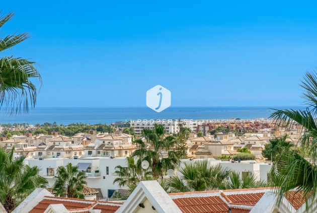 D'occasion - Villa -
Orihuela Costa - Costa Blanca