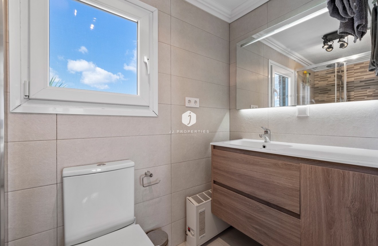 D'occasion - Villa -
Orihuela Costa - Costa Blanca