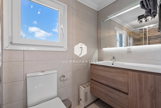 D'occasion - Villa -
Orihuela Costa - Costa Blanca