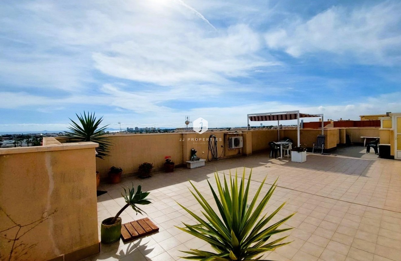 Tweedehands - Penthouse -
Orihuela Costa - Costa Blanca