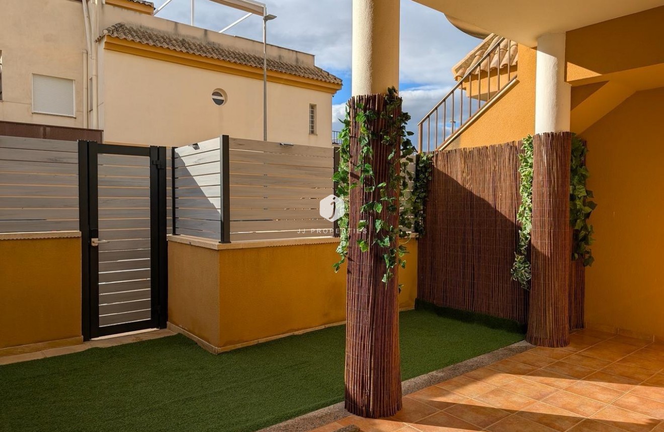 Segunda mano - Bungalow -
Benejúzar