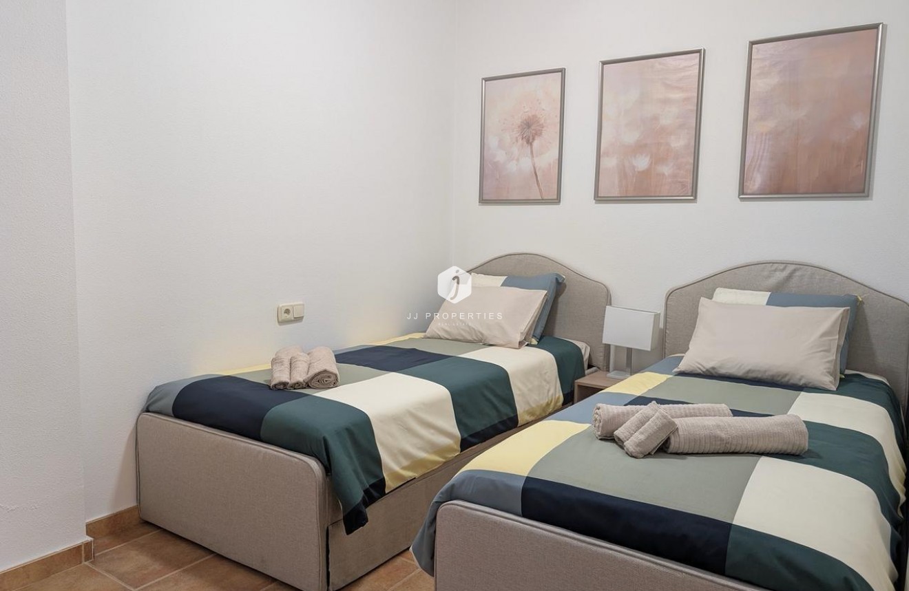 Segunda mano - Bungalow -
Benejúzar