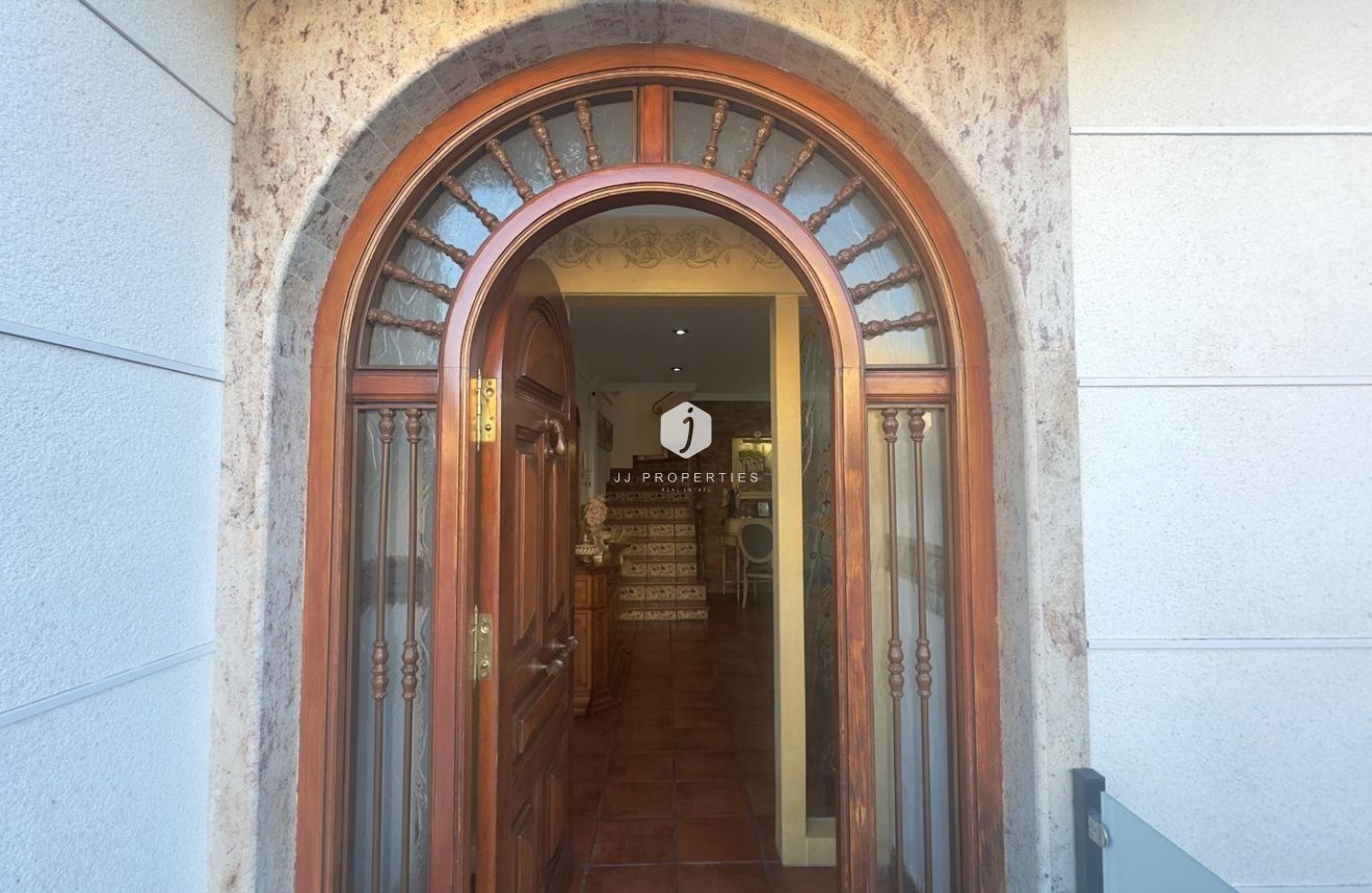 Tweedehands - Chalet -
Orihuela Costa - La Zenia