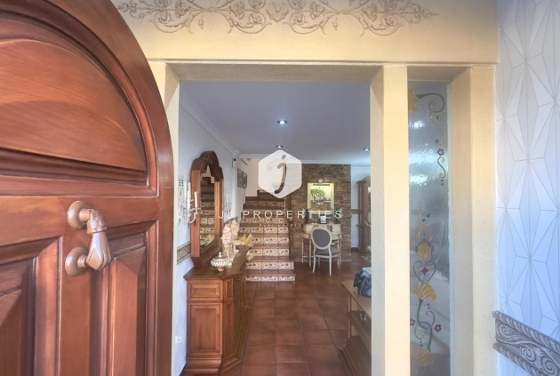 Tweedehands - Chalet -
Orihuela Costa - La Zenia