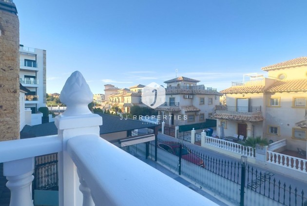 Tweedehands - Chalet -
Orihuela Costa - La Zenia