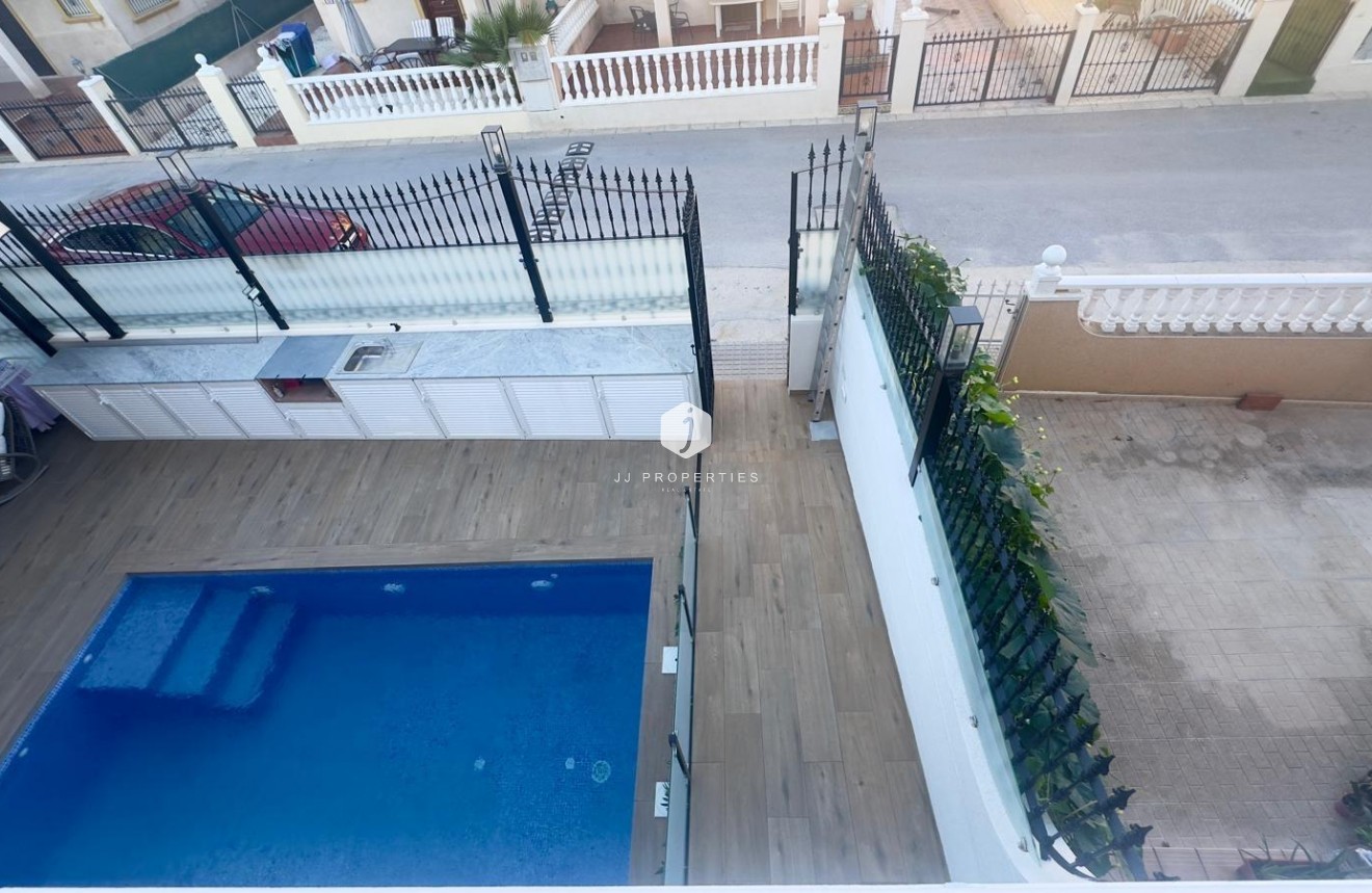 Tweedehands - Chalet -
Orihuela Costa - La Zenia