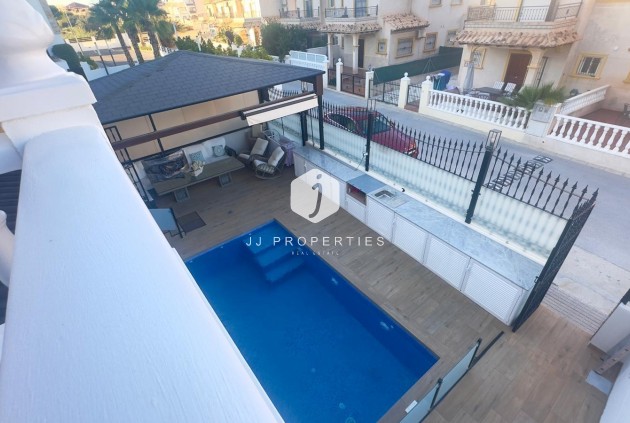 Tweedehands - Chalet -
Orihuela Costa - La Zenia