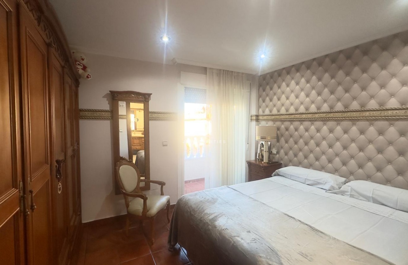 Tweedehands - Chalet -
Orihuela Costa - La Zenia