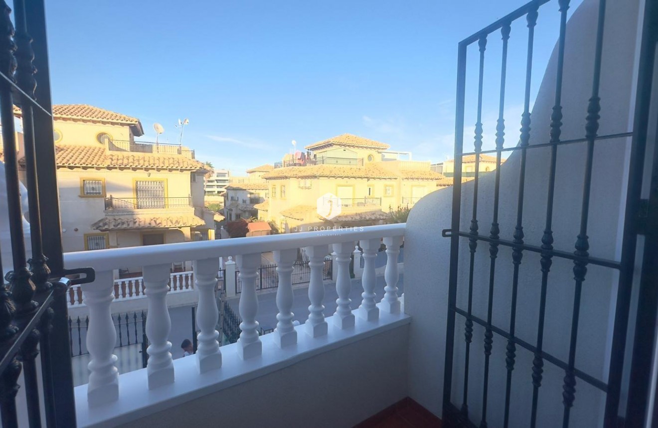 Tweedehands - Chalet -
Orihuela Costa - La Zenia