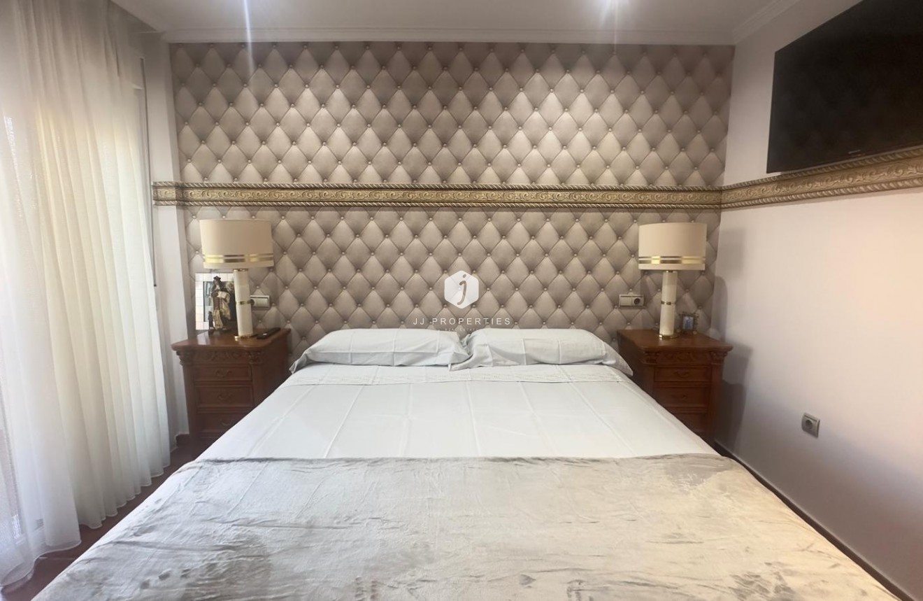 Tweedehands - Chalet -
Orihuela Costa - La Zenia