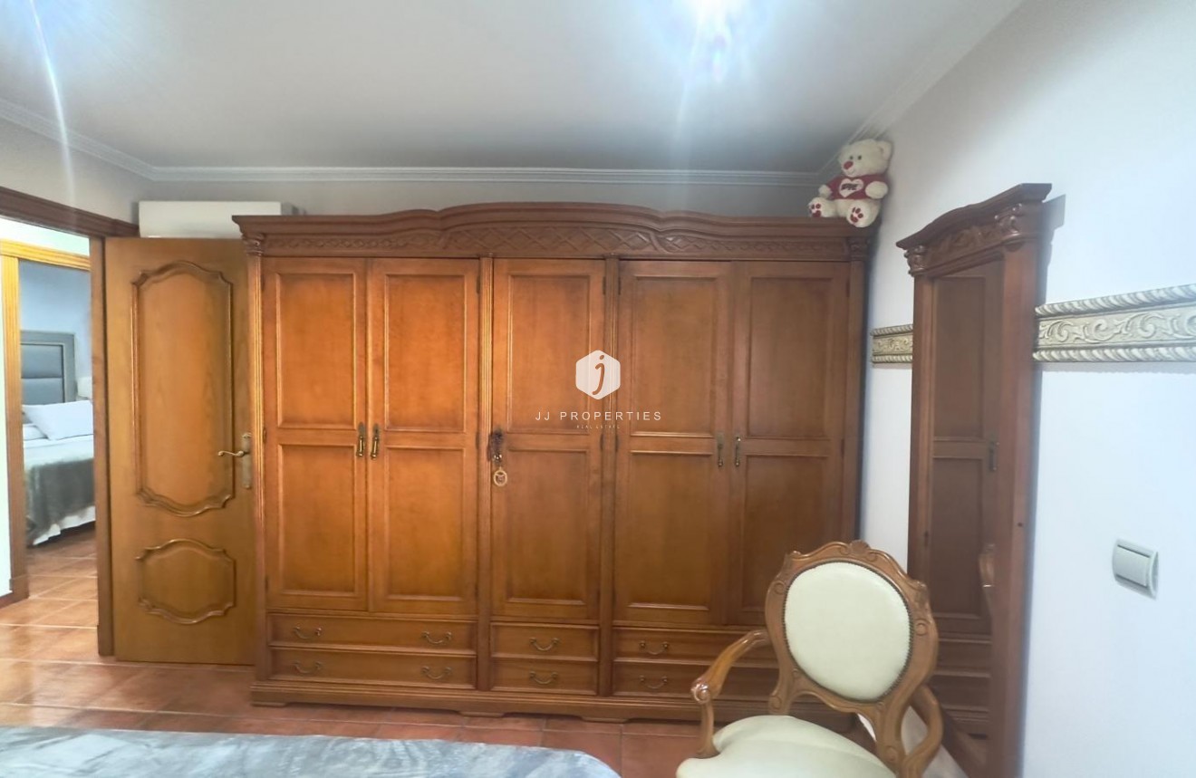 Tweedehands - Chalet -
Orihuela Costa - La Zenia