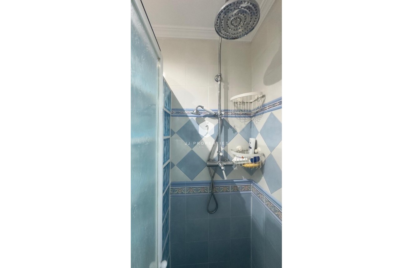 Tweedehands - Chalet -
Orihuela Costa - La Zenia