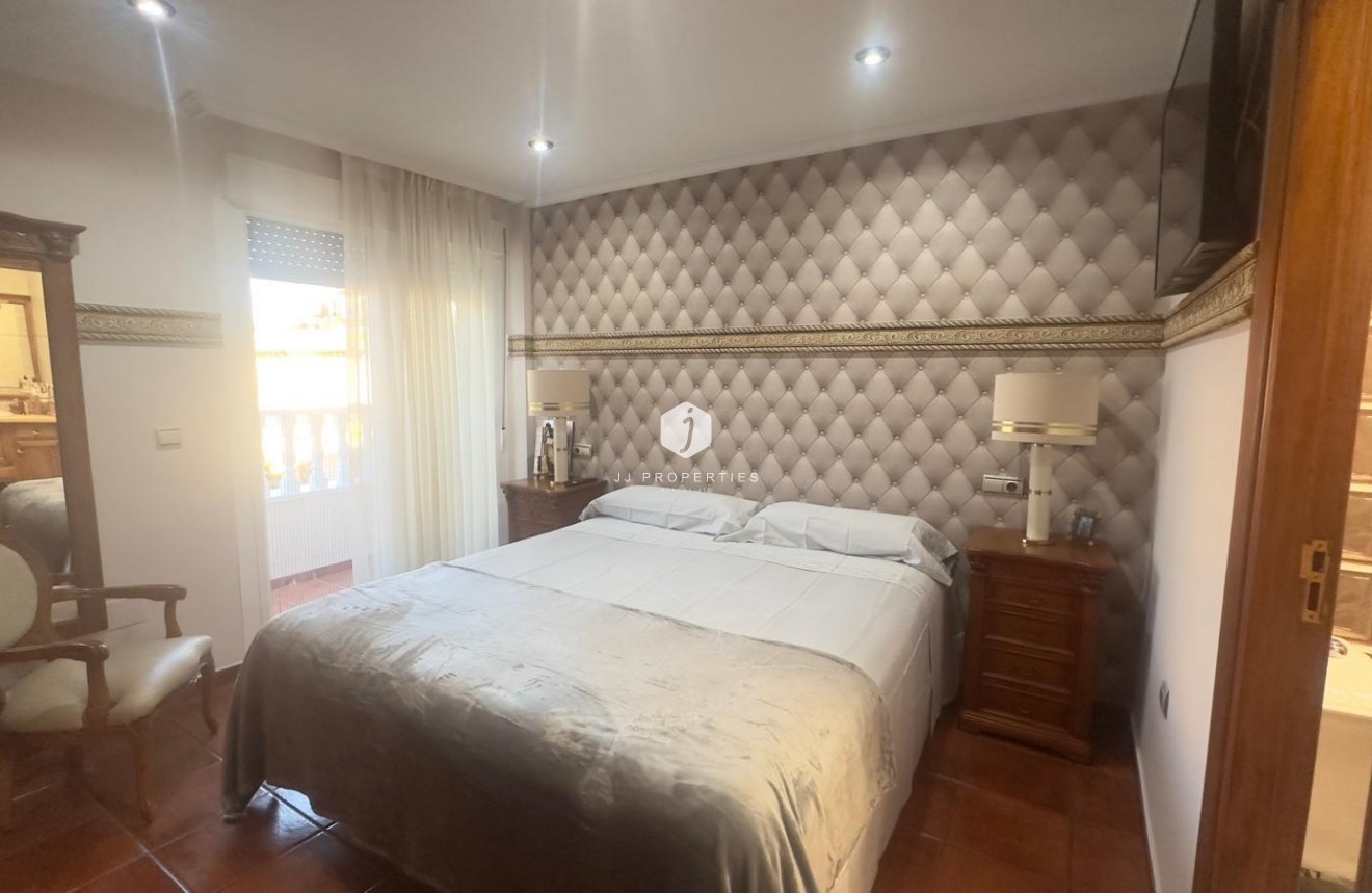 Tweedehands - Chalet -
Orihuela Costa - La Zenia