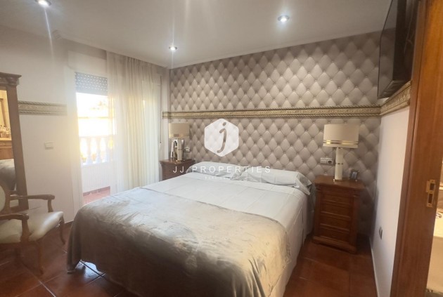 Tweedehands - Chalet -
Orihuela Costa - La Zenia