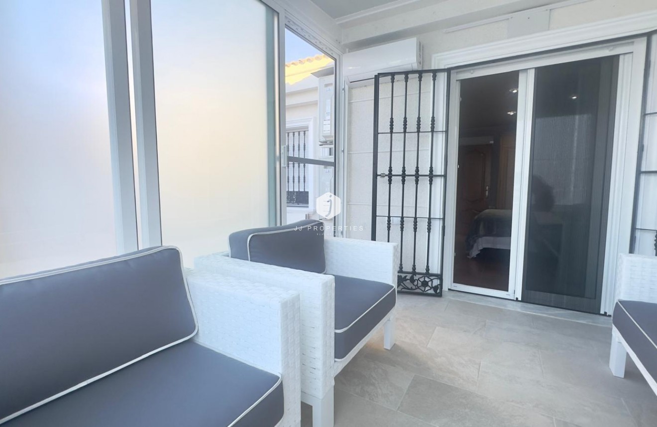 Tweedehands - Chalet -
Orihuela Costa - La Zenia