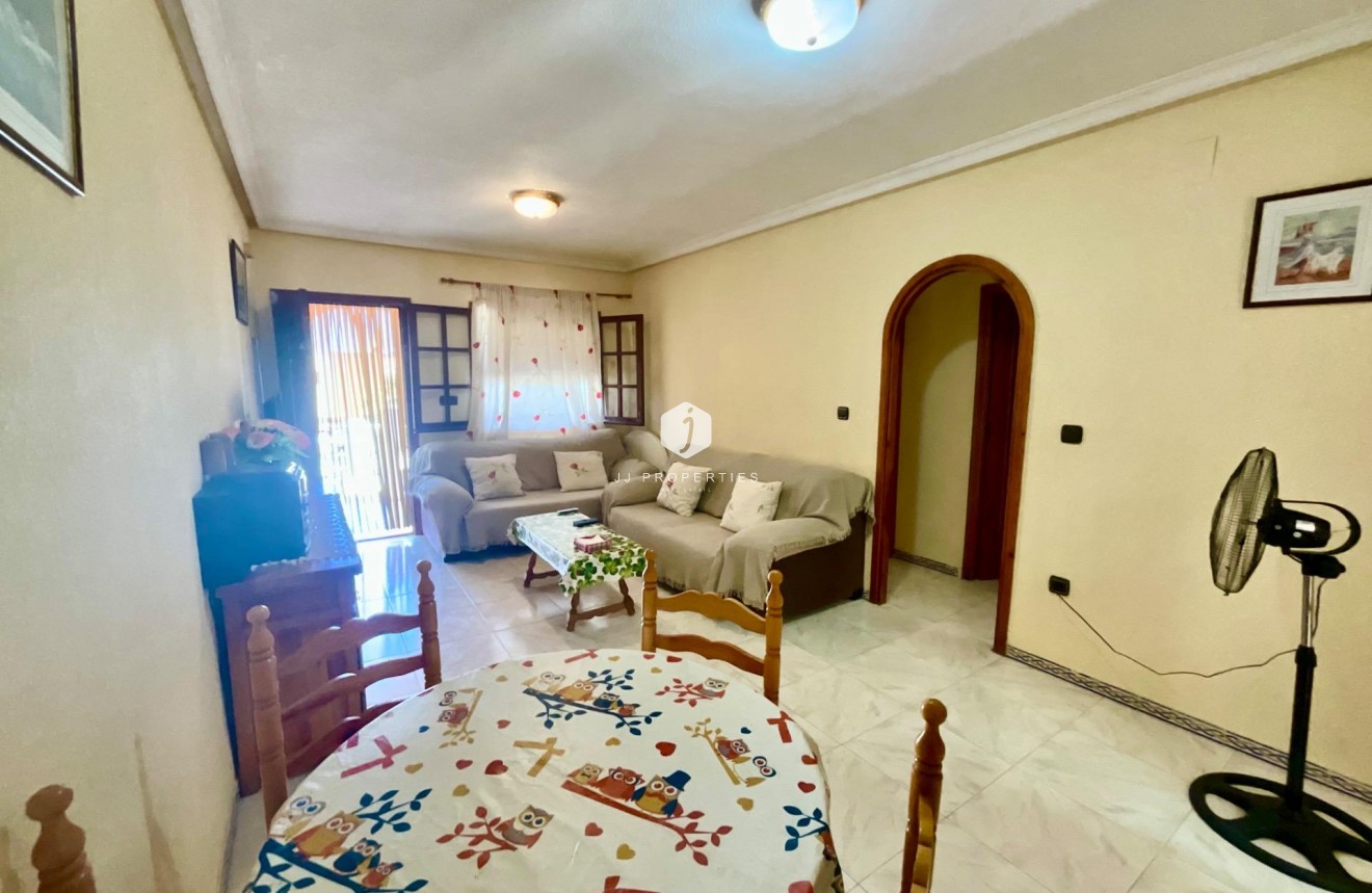 Tweedehands - Bungalow -
Torrevieja - Torreblanca