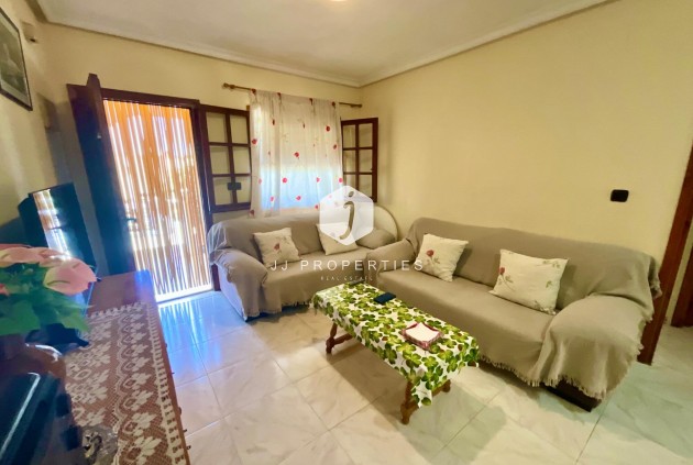 Tweedehands - Bungalow -
Torrevieja - Torreblanca