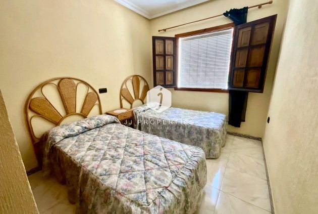 Tweedehands - Bungalow -
Torrevieja - Torreblanca