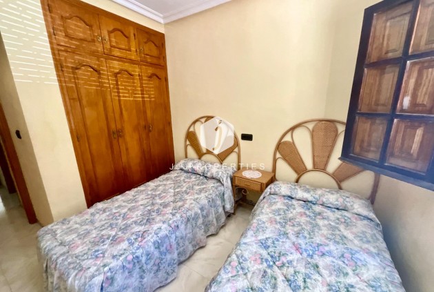 Tweedehands - Bungalow -
Torrevieja - Torreblanca