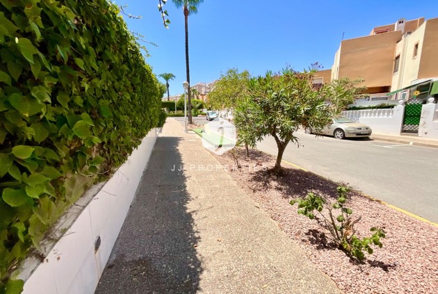 Tweedehands - Bungalow -
Torrevieja - Torreblanca