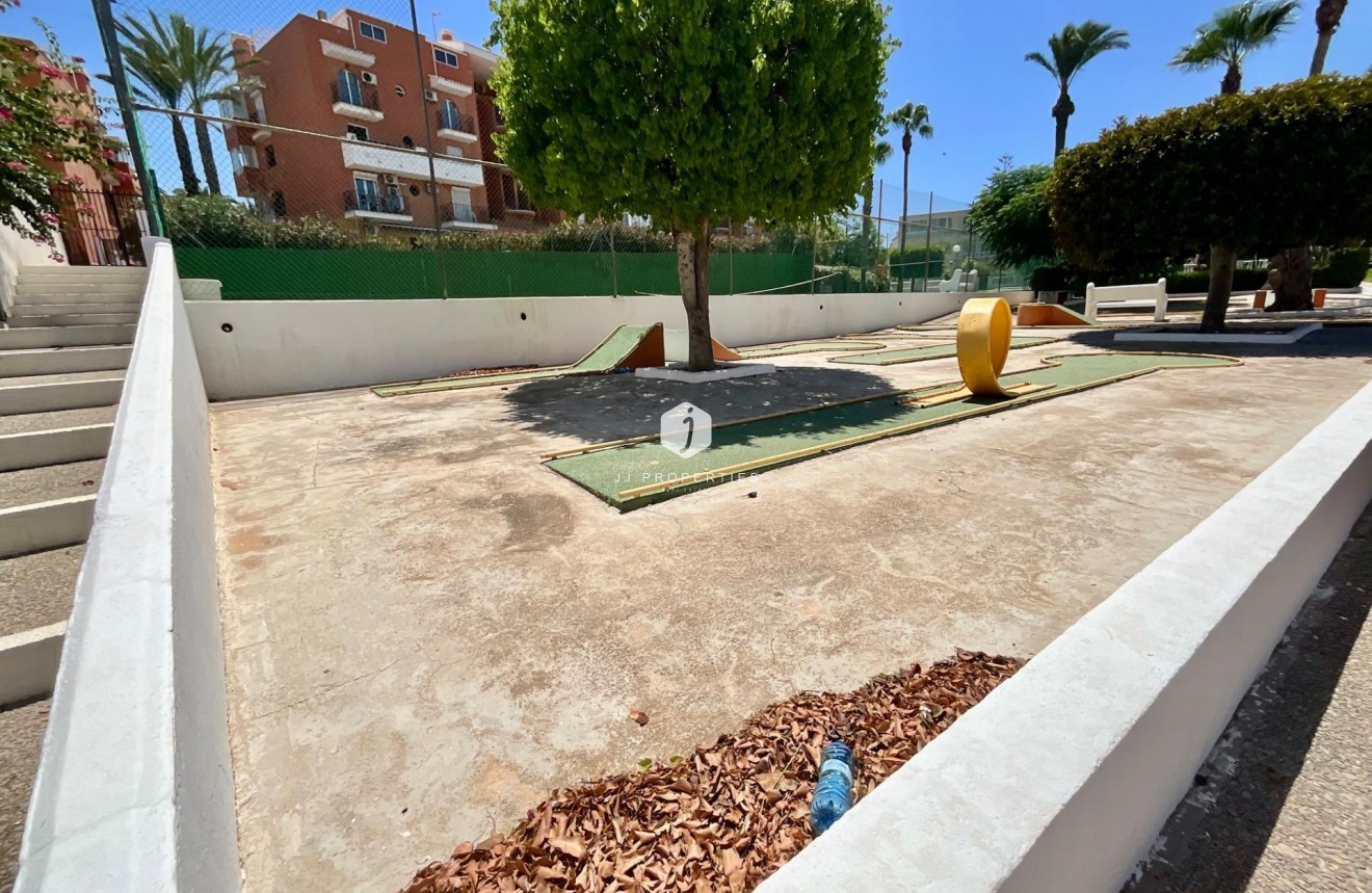 Tweedehands - Bungalow -
Torrevieja - Torreblanca