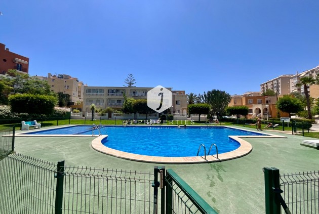 Tweedehands - Bungalow -
Torrevieja - Torreblanca