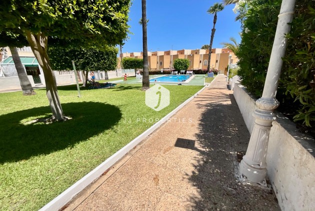 Tweedehands - Bungalow -
Torrevieja - Torreblanca