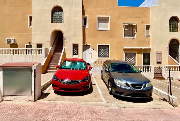 Tweedehands - Bungalow -
Torrevieja - Torreblanca