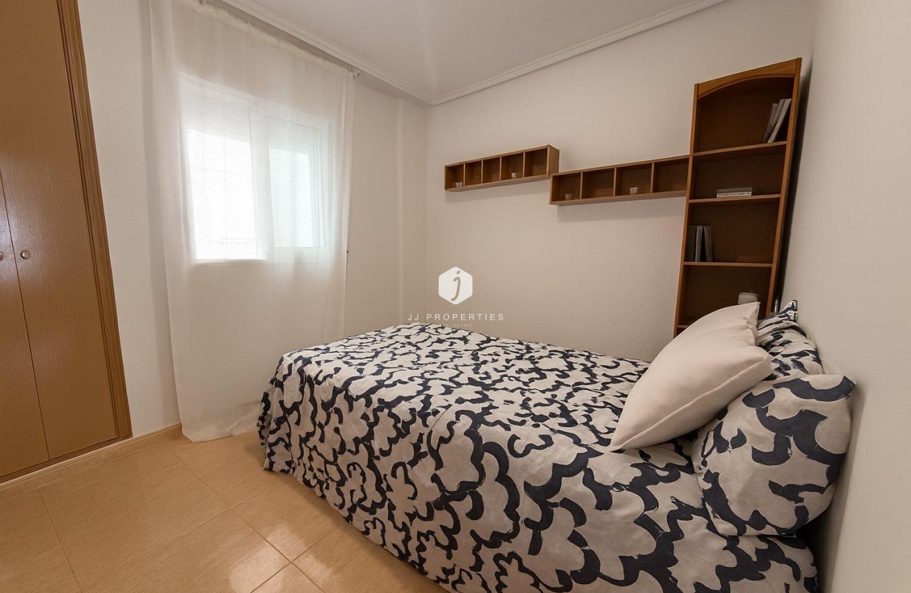 Aus zweiter Hand - Wohnung -
Torrevieja - Parque las naciones